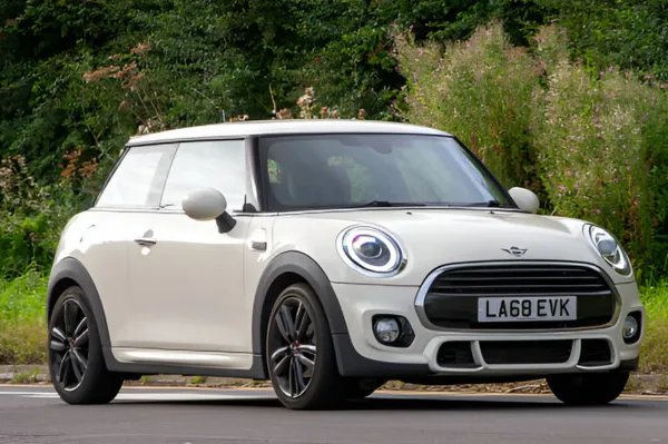 Mini Cooper Wheel Alignment Dubai