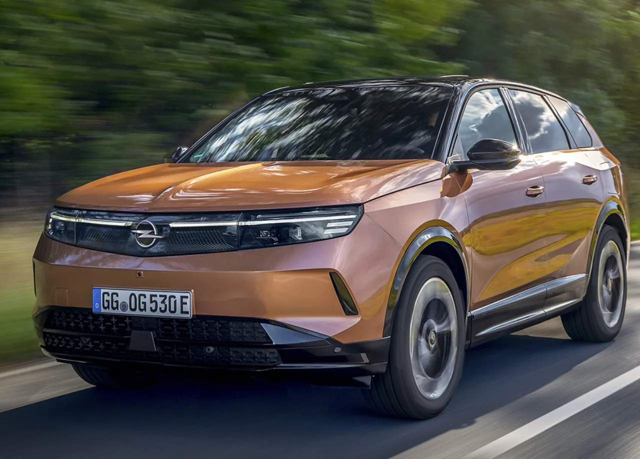 Opel AC Gas Refilling Dubai