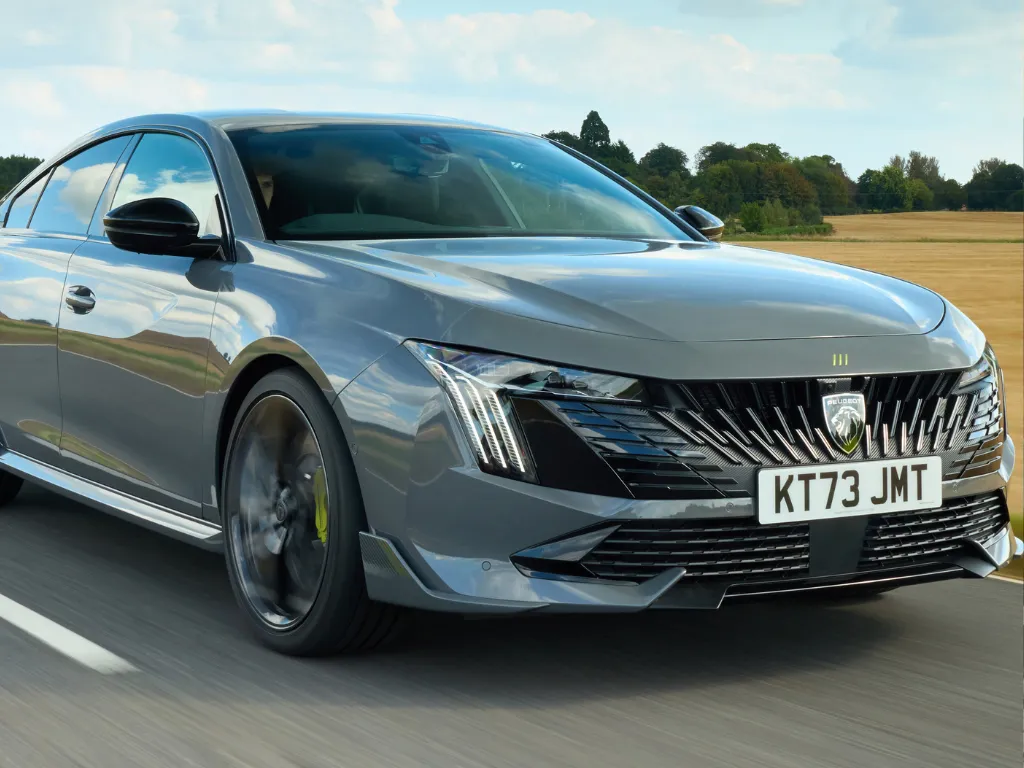 ميكانيكي بيجو بالقرب مني في دبي