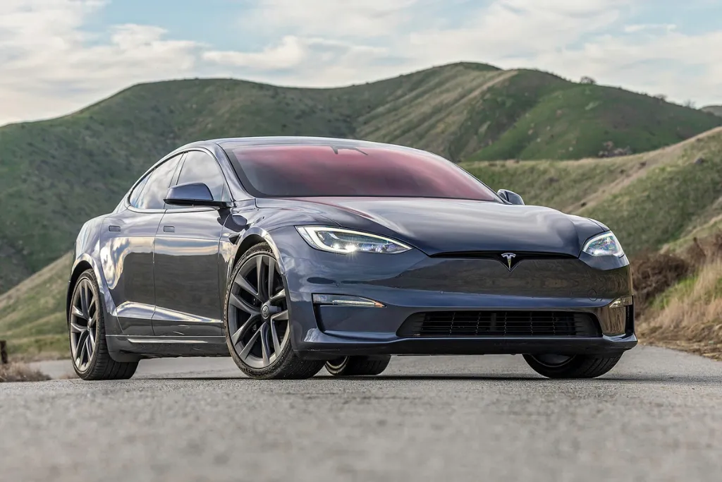 إصلاح نظام تعليق سيارات تسلا في دبي